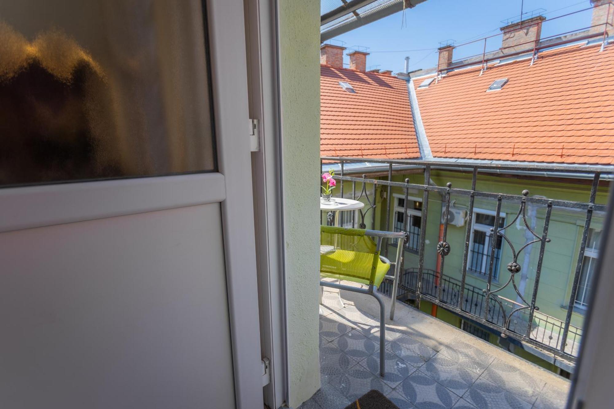 Iranyi Studio Budapest Esterno foto